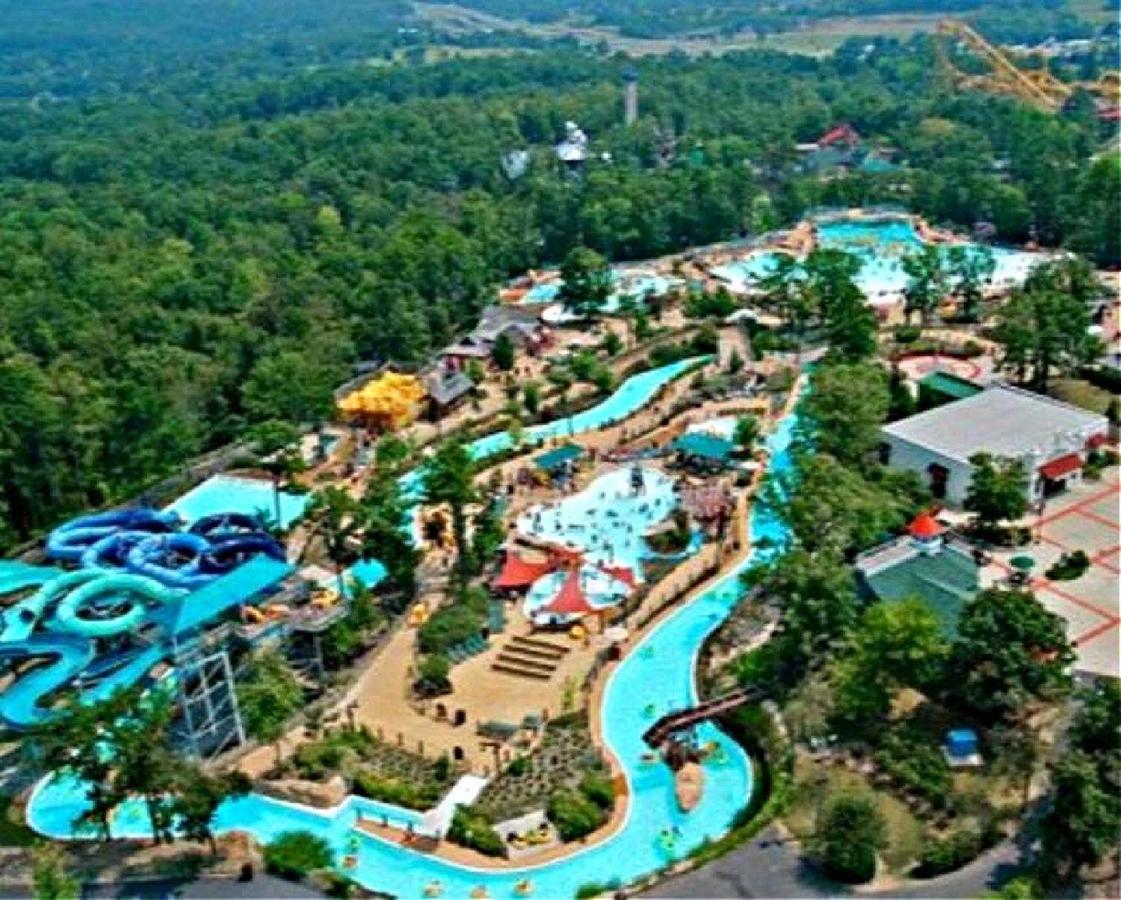 Resort Home On Half A Wooded Acres Sleeps Up To 14 Firepit For Smores ฮอตสปริงส์ ภายนอก รูปภาพ